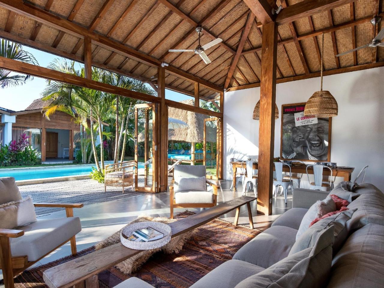 Villa Atmo Seminyak  Ngoại thất bức ảnh