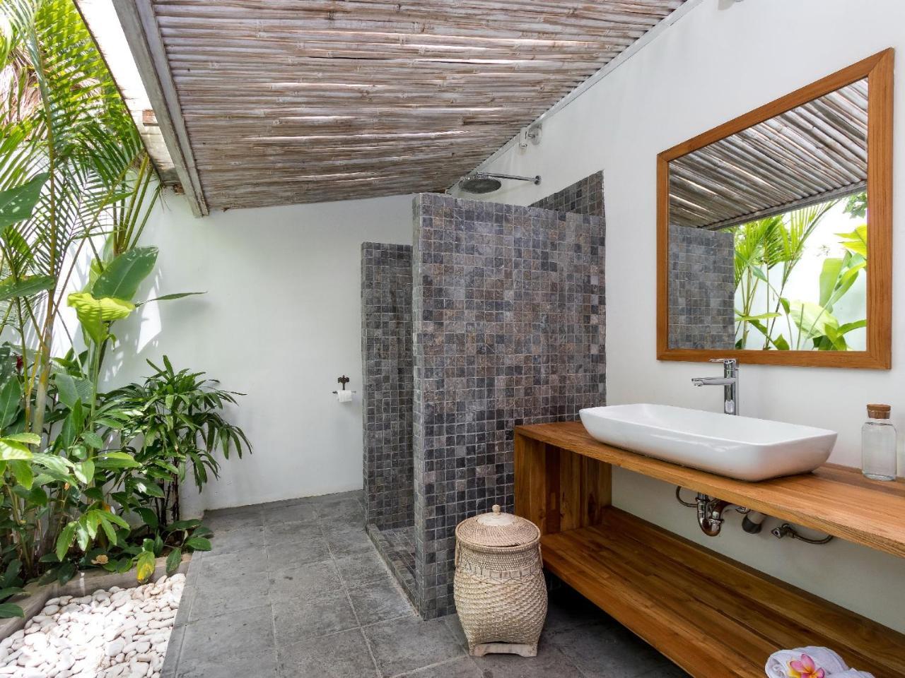 Villa Atmo Seminyak  Ngoại thất bức ảnh